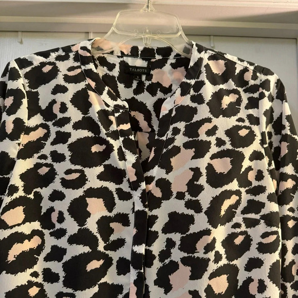 Talbots Halfway Button Down Long Sleeve Blouse - Picture 2 of 6